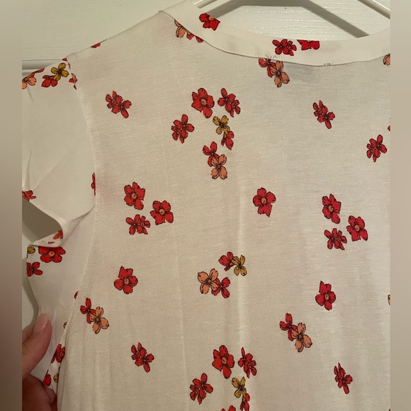 Loft Sleeveless Blouse - Picture 3 of 3